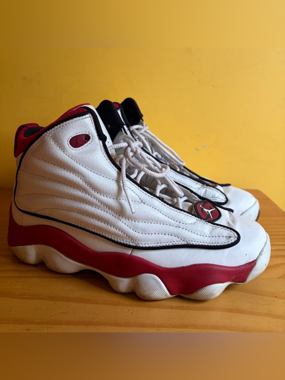 Jordan Pro Strong Chicago White Red Sneakers Mid size 6 Y